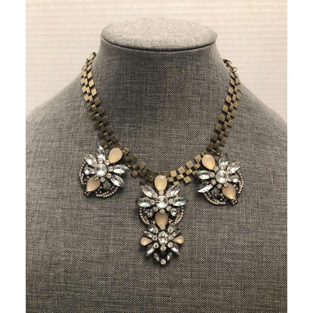 Bold Large Statement Necklace‎ Sparkle Old Money Maximalist Loud Fashion Regal